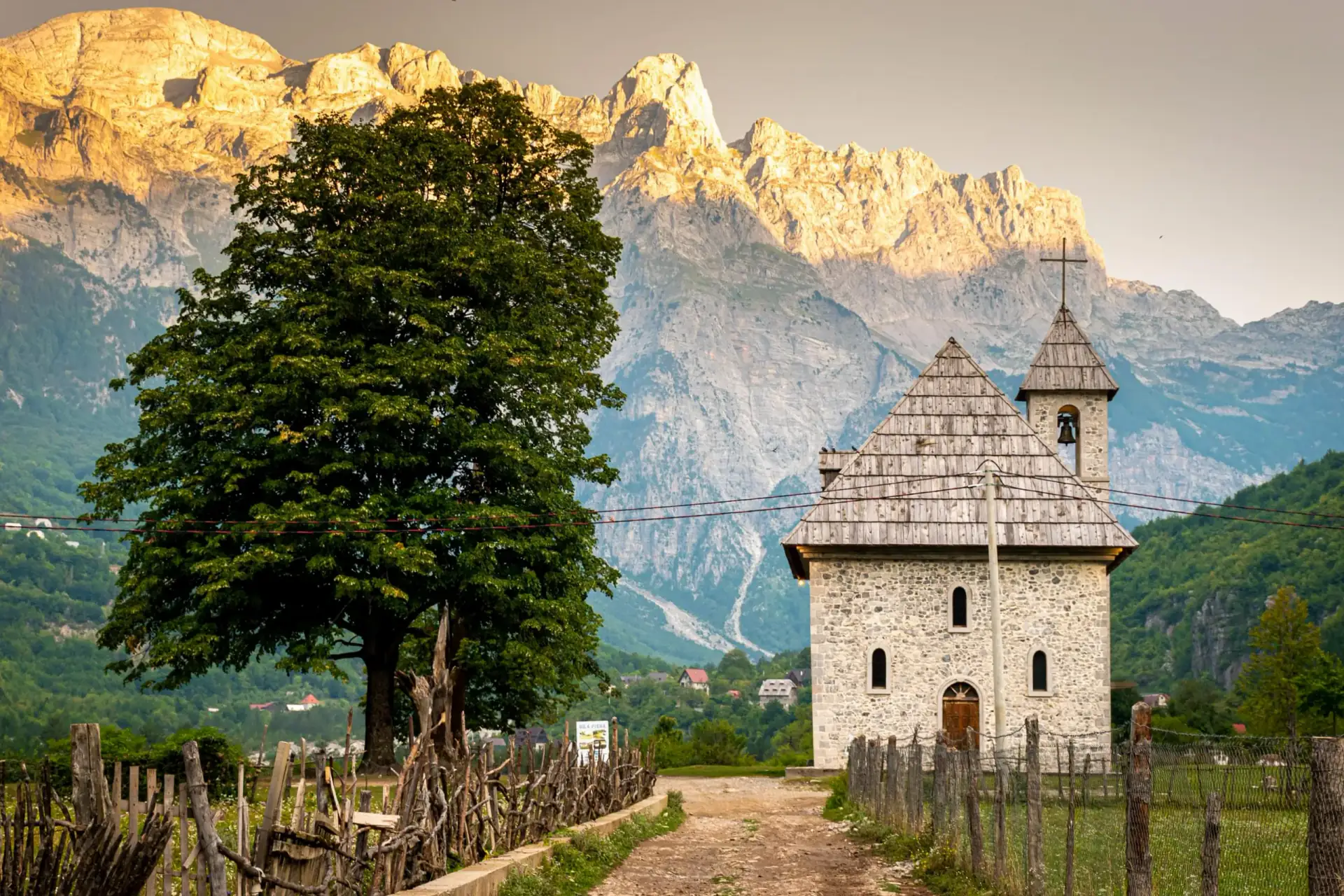 Theth National Park hiking trails